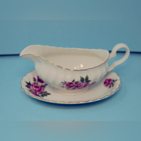 Vintage Johnson’s Brothers ROSE Fine China Gravy Boat Made In England Iron Stone - Picture 8 of 11